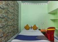 Hotel Happy Palace in Manpur Bhusunda, Gaya